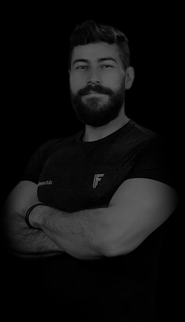 Jo Ribeiro with arms crossed